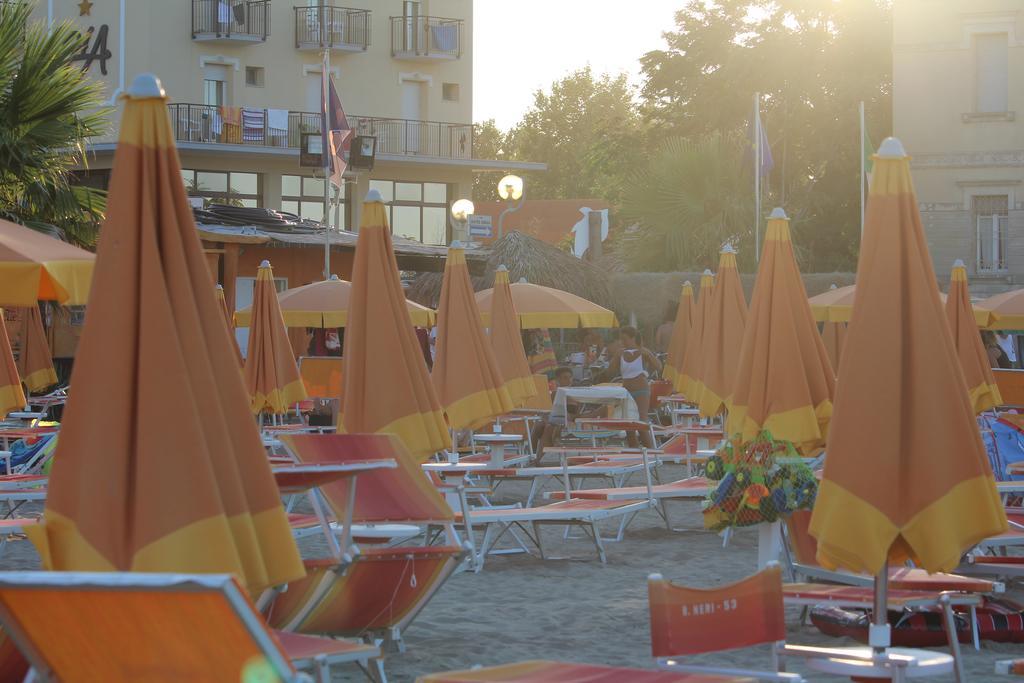 Hotel Brenta Viserbella di Rimini Exterior photo