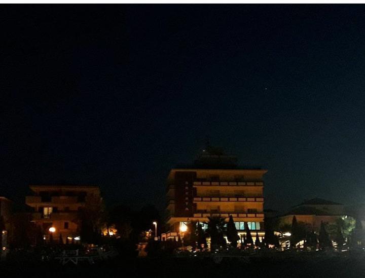 Hotel Brenta Viserbella di Rimini Exterior photo