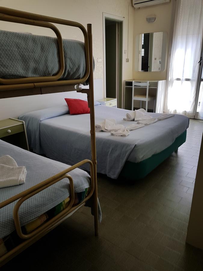 Hotel Brenta Viserbella di Rimini Exterior photo
