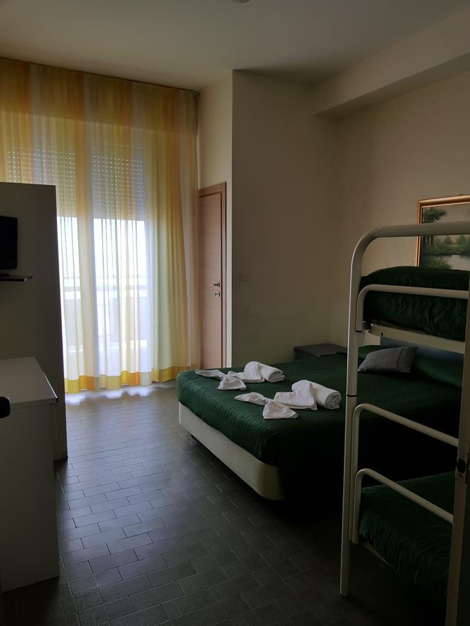 Hotel Brenta Viserbella di Rimini Exterior photo